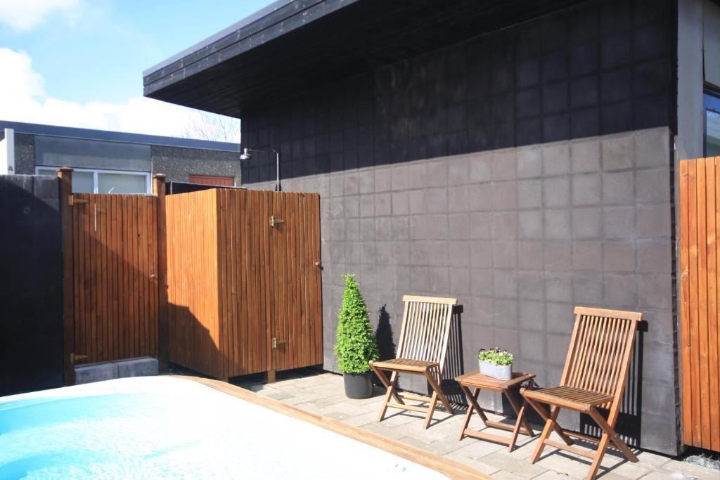 Frumskogar Guesthouse & Apartments クヴェラゲルジ エクステリア 写真